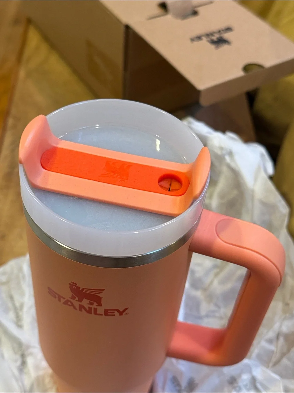 Stanley Quencher H2.0 FlowState Tumbler 30oz Hot Coral Orange Peach 10-10827-803